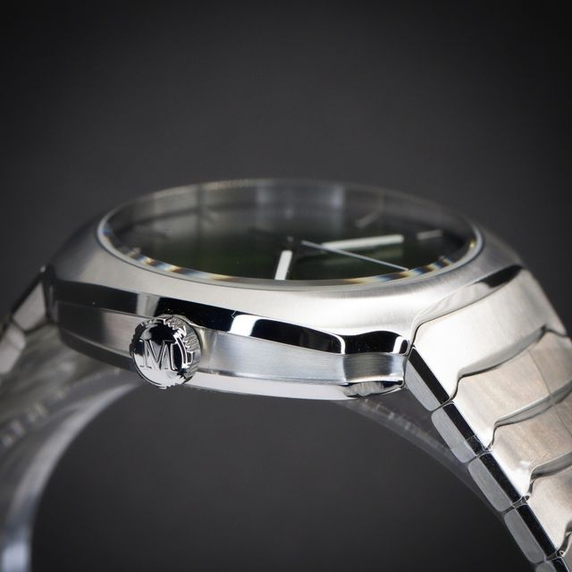 H. Moser and Cie Streamliner 6201-1200 Image 2